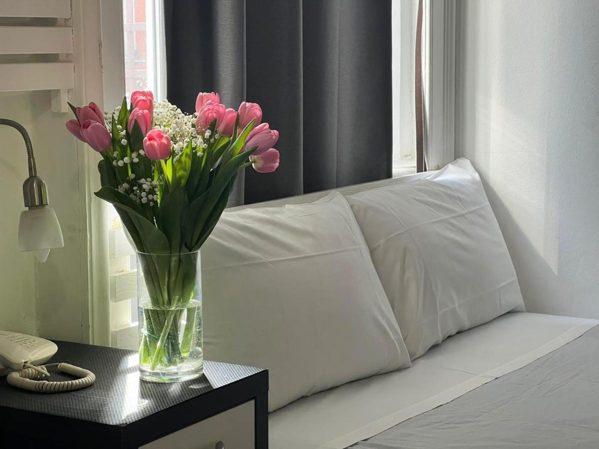 Hotel Rossovino Milano Exterior photo